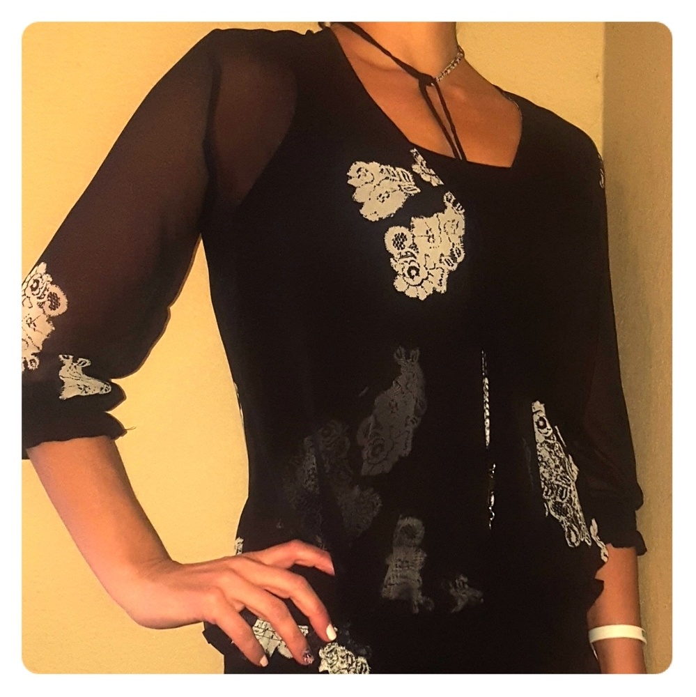 New York & Co sheer top XS